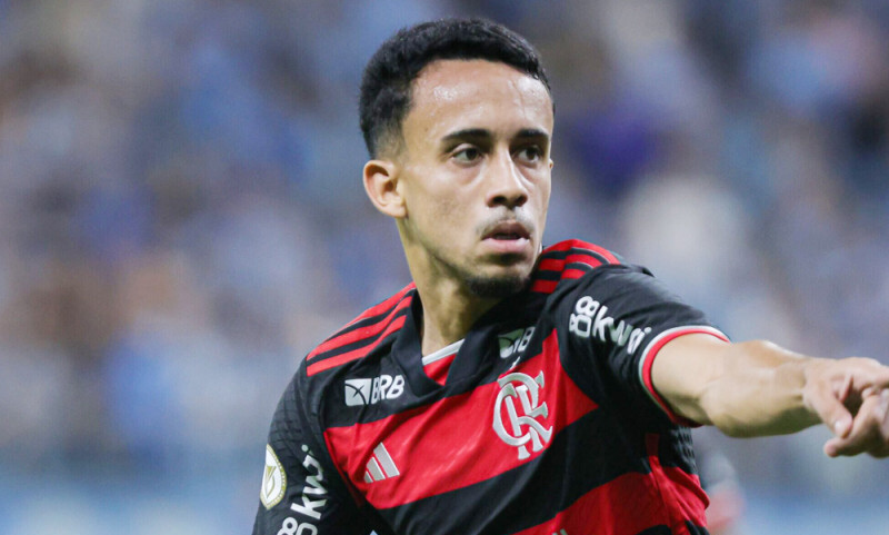 معشوق الجماهير يقترب من الأهلي: تفاصيل الصفقة المنتظرة 1 معشوق الجماهير يقترب من الأهلي: تفاصيل الصفقة المنتظرة