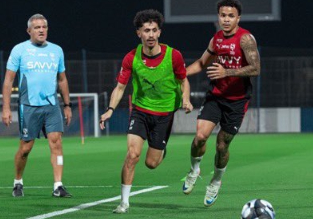 القحطاني يعود بقوة: انضمام اللاعب لقائمة الهلال في مواجهة الدحيل
